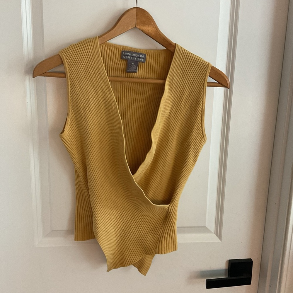 Laura Leigh - V-neck Sleeveless Ribbed Top - Yellow - Ladies Size Medium